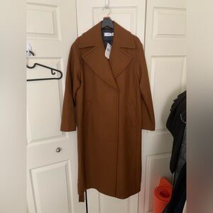 Mango. Woman. Winter coat. Size L. New with tag.
